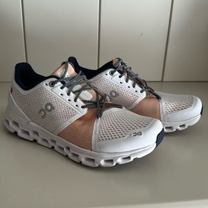 On Cloud Cloudstratus Sneakers